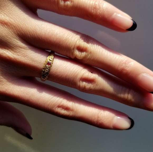 Antique Edwardian Ruby and Diamond 14k Gold Ring - Picture 4 of 5